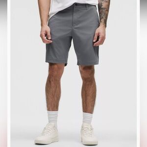 Nike Golf Dri-Fit Tour Performance Shorts

Men’s Size 40
Excellent Condition